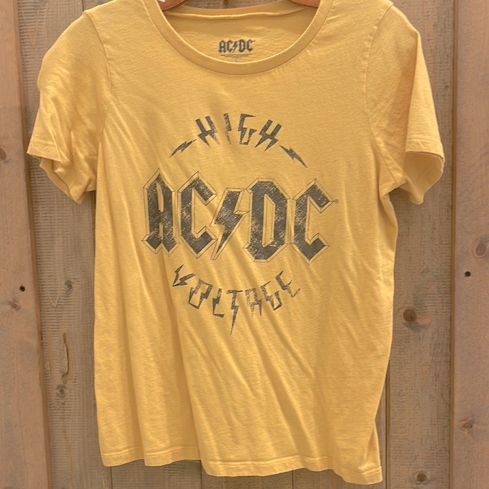 AC DC t shirts- worn once